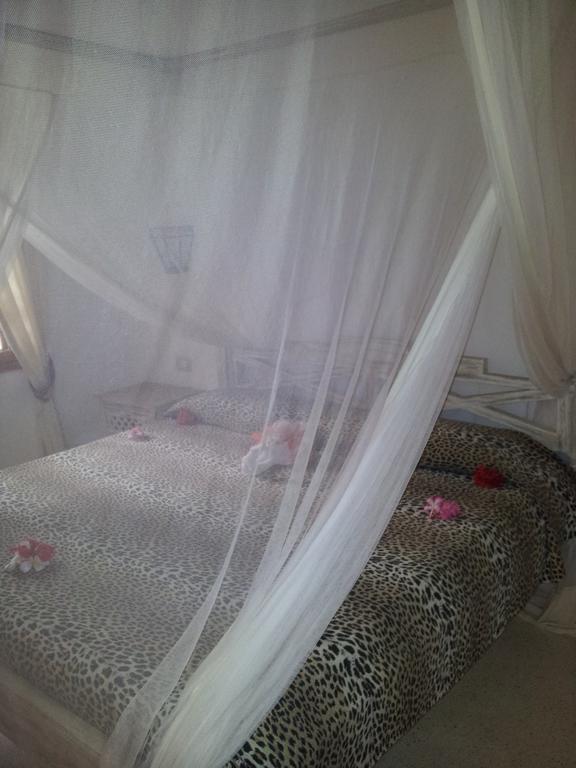 Kola Beach Resort Mambrui Стая снимка